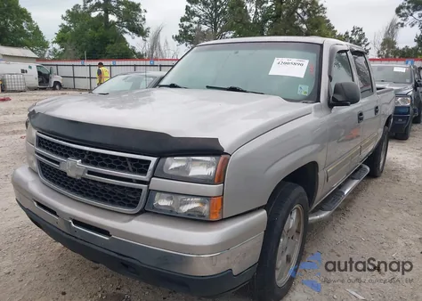2007 Chevrolet Silverado 1500 Classic Ls z USA, uszkodzony, nr VIN 2GCEC13VX71117920